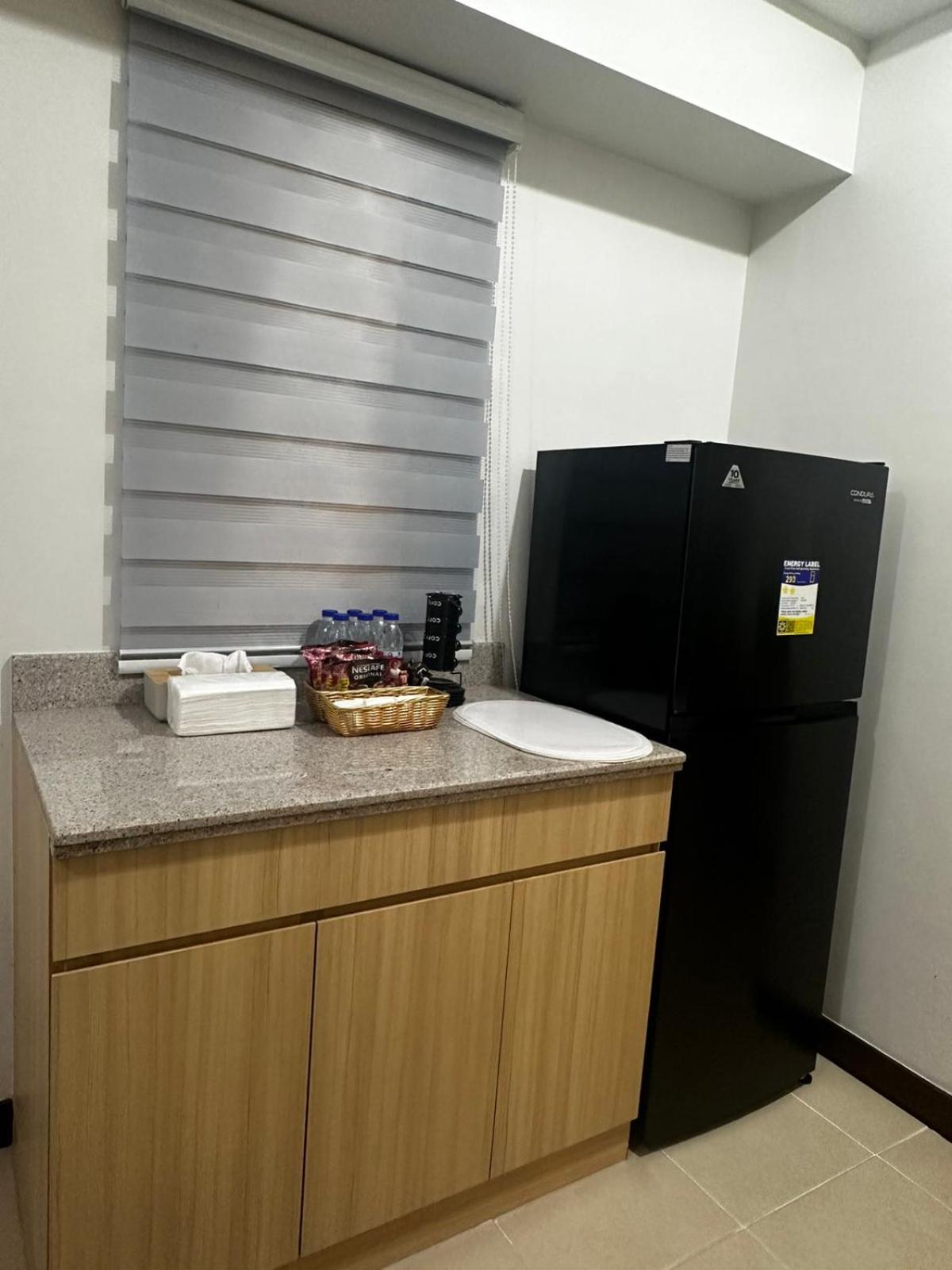 2 Bedroom Condo Unit Near Sm Bf & Naia At The Atherton By Dmci With 2 Balcony Paranaque City 외부 사진